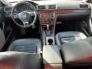 Volkswagen Passat Sel Image 3
