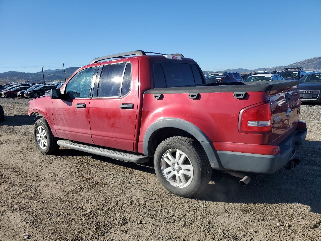Ford Explorer Xlt Image 6