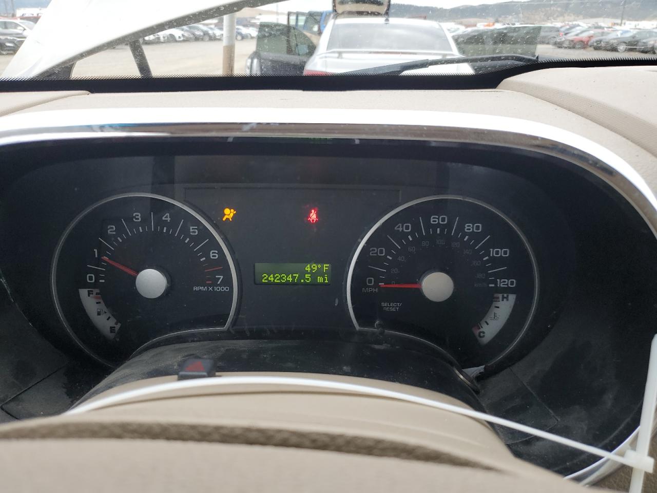 Ford Explorer Xlt Image 14