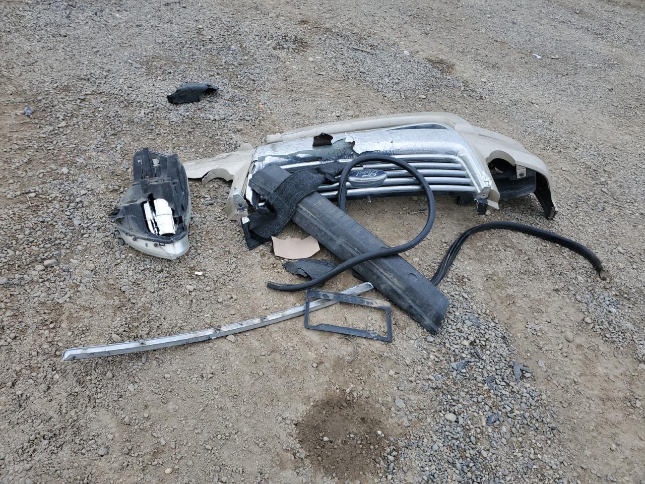 Ford Explorer Xlt Image 13