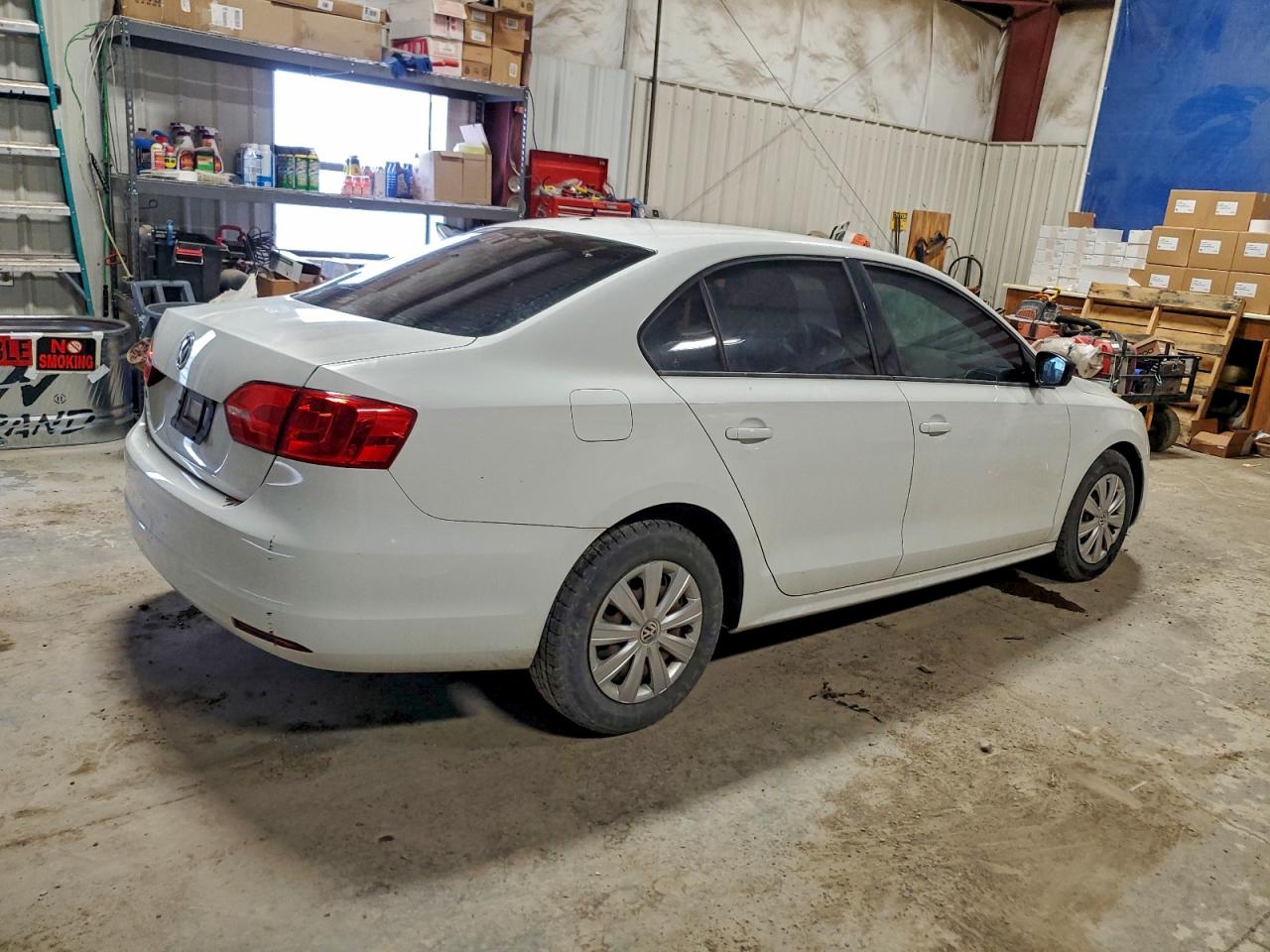 Volkswagen Jetta Base Image 2