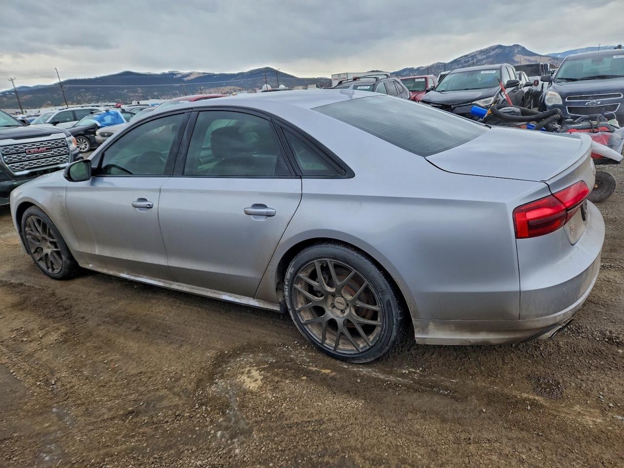 Audi S8 Plus Quattro Image 7