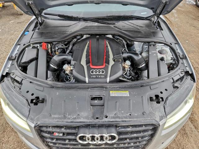 Audi S8 Plus Quattro Image 3