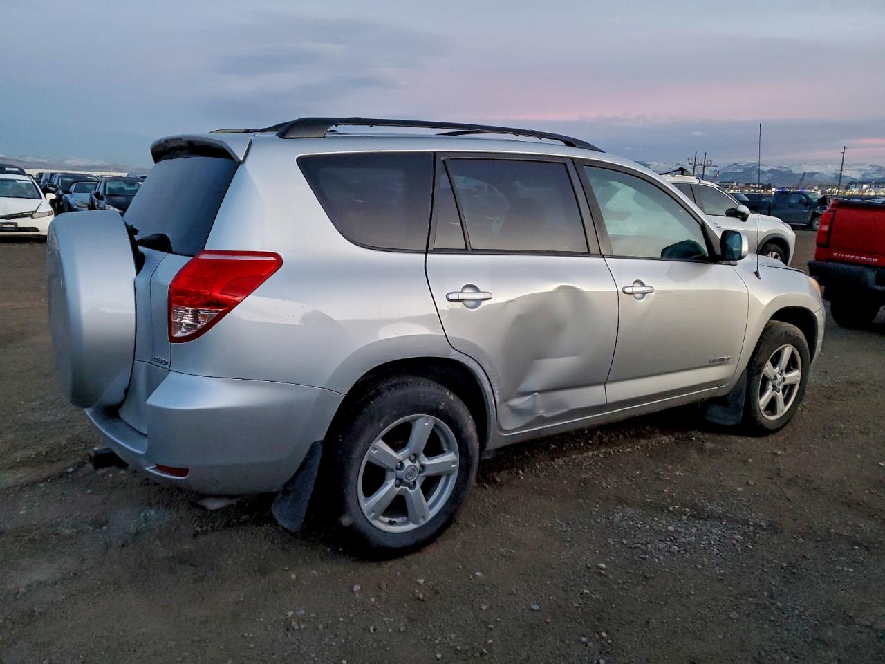 Toyota RAV4 Limited Image 3