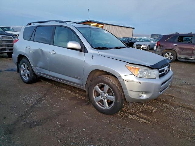 Toyota RAV4 Limited Image 11