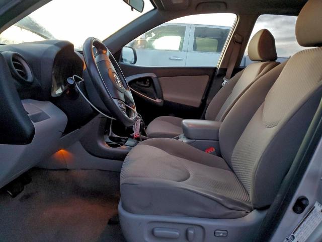 Toyota RAV4 Limited Image 7