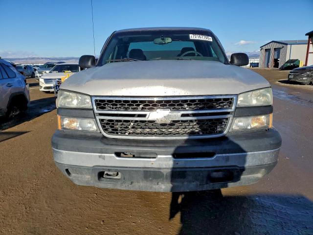 Chevrolet Silverado K1500 Image 5