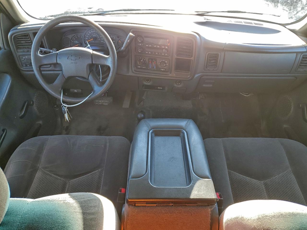 Chevrolet Silverado K1500 Image 11