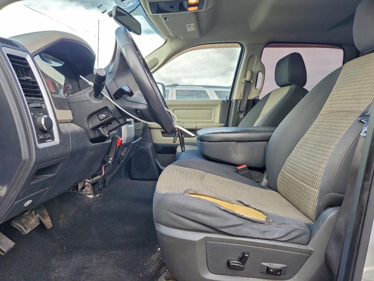 Dodge Ram 1500 Image 8