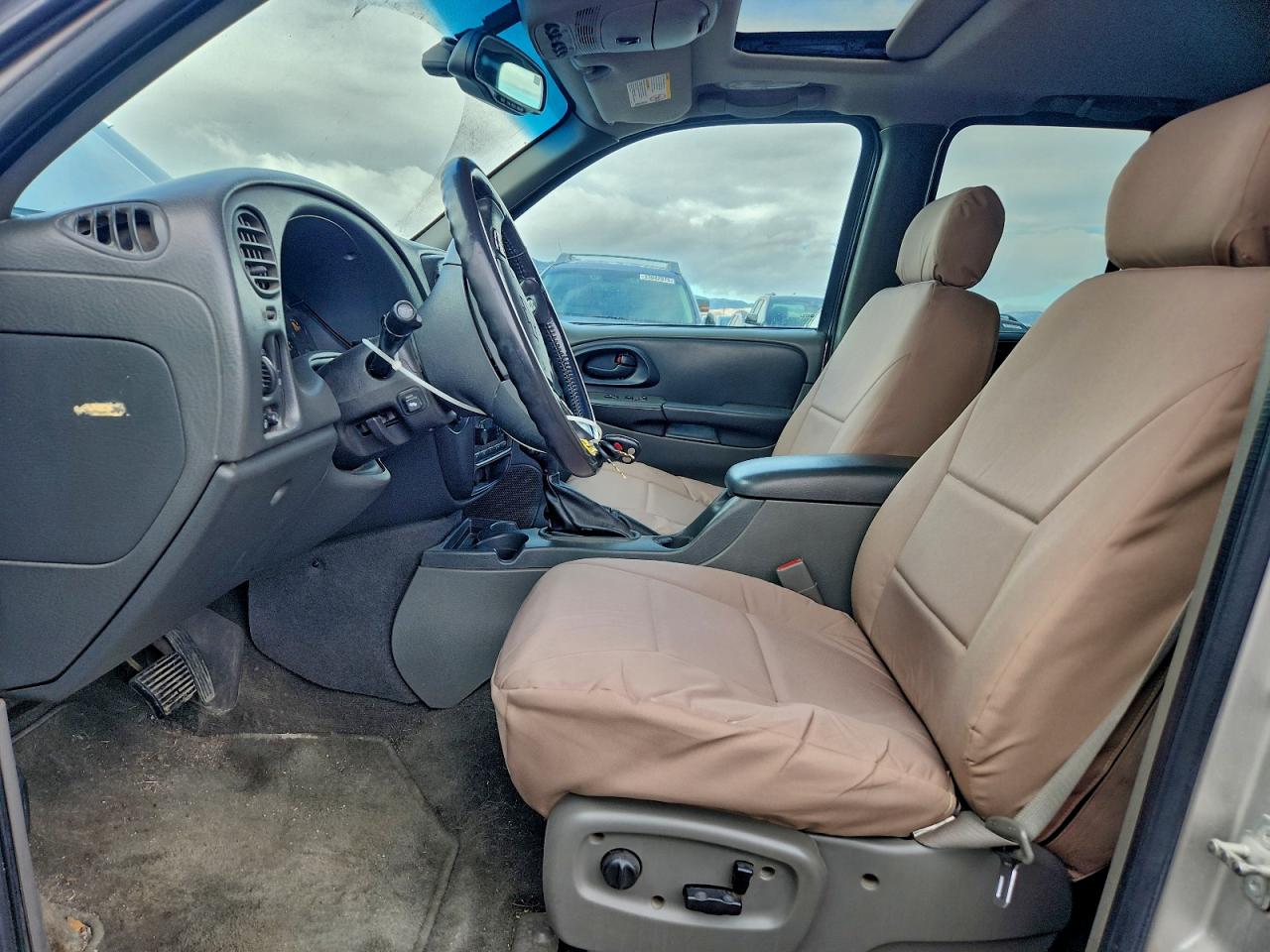 Chevrolet Trailblazer Ls Image 9