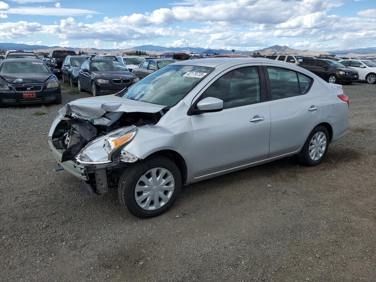 Nissan Versa S Image 1