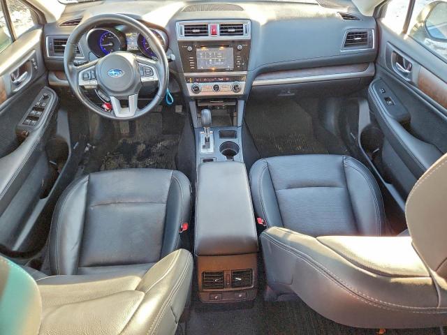 Subaru Outback 2.5i Limited Image 9