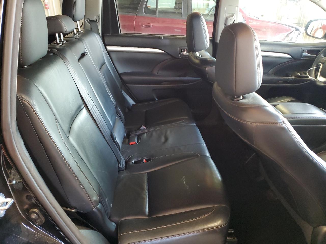 Toyota Highlander Xle Image 11