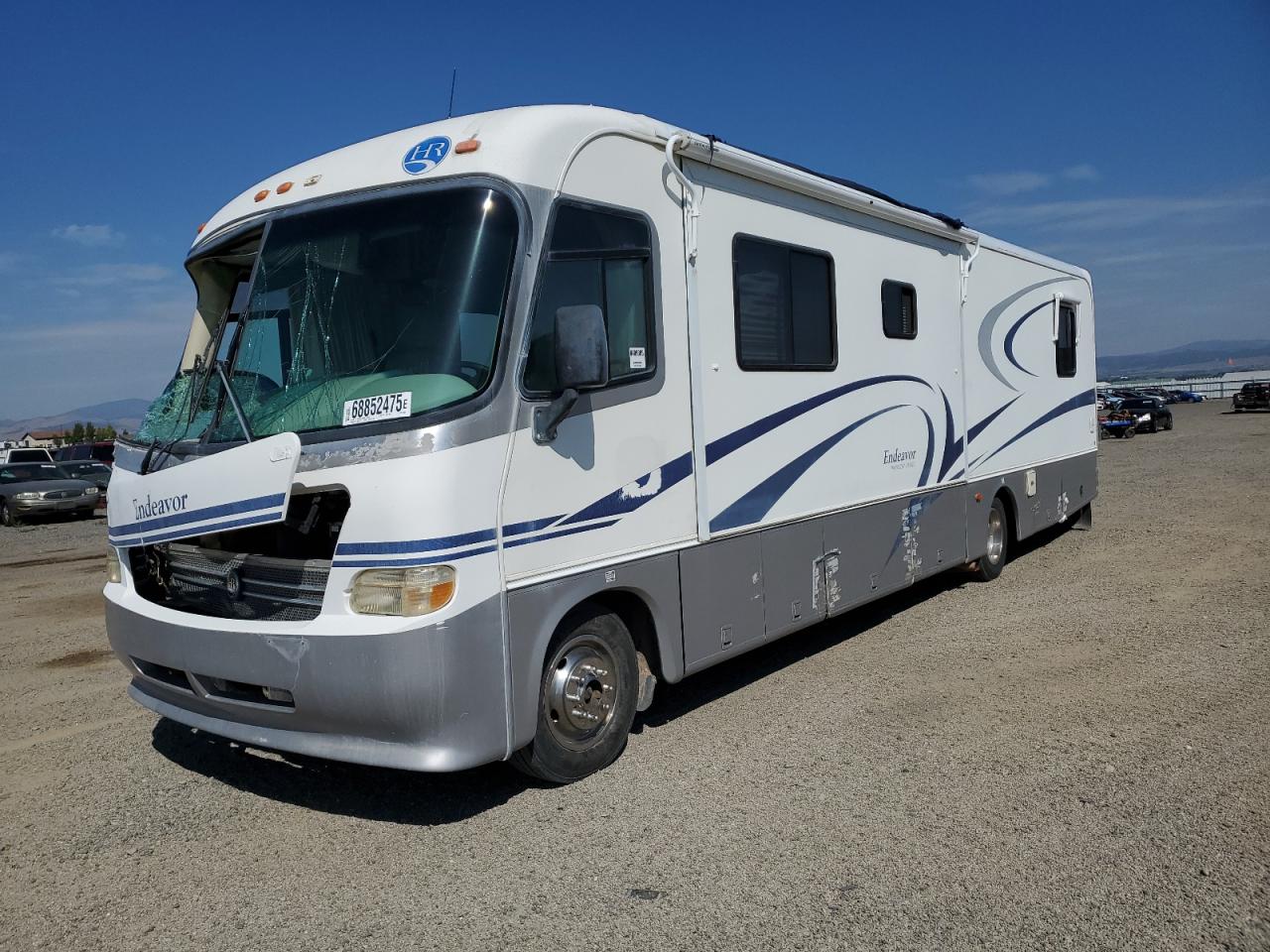 Ford F-550 Super Duty Stripped Chassis Image 3