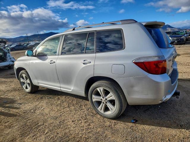 Toyota Highlander Sport Image 11