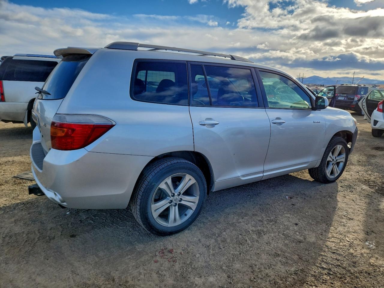 Toyota Highlander Sport Image 8