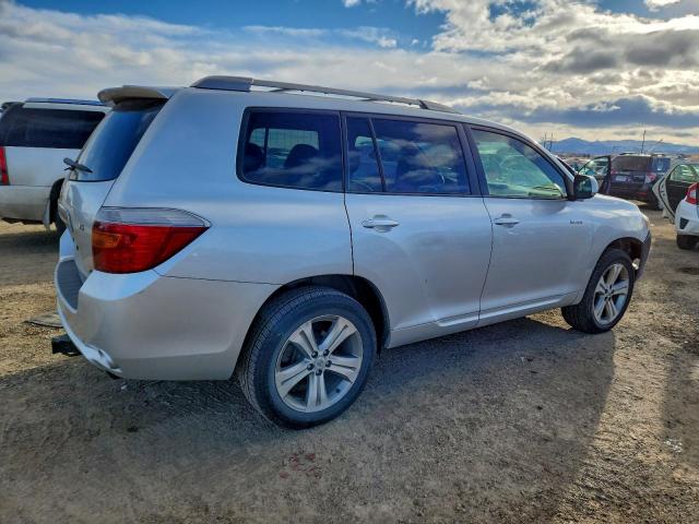 Toyota Highlander Sport Image 8