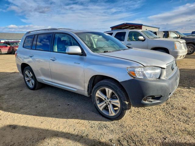 Toyota Highlander Sport Image 13