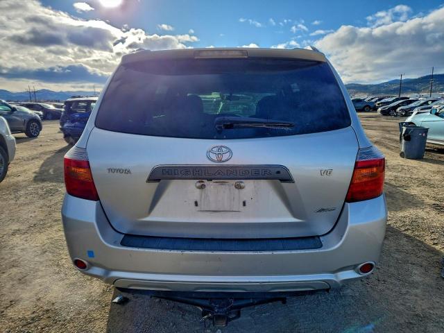 Toyota Highlander Sport Image 10