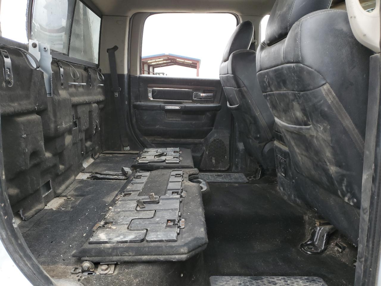 Ram 3500 Laramie Image 10