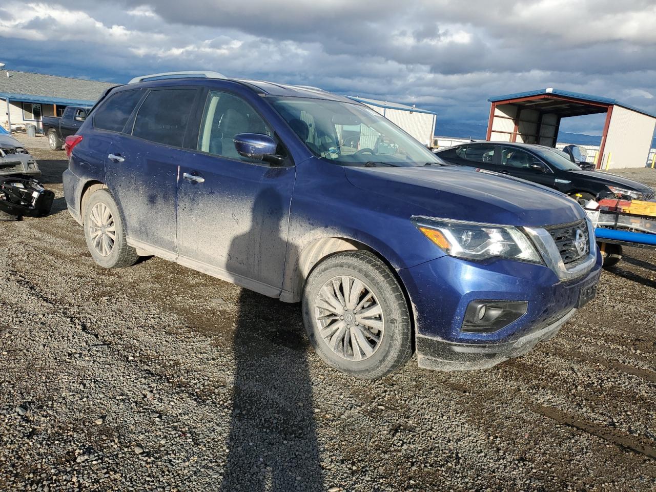 Nissan Pathfinder S Image 7