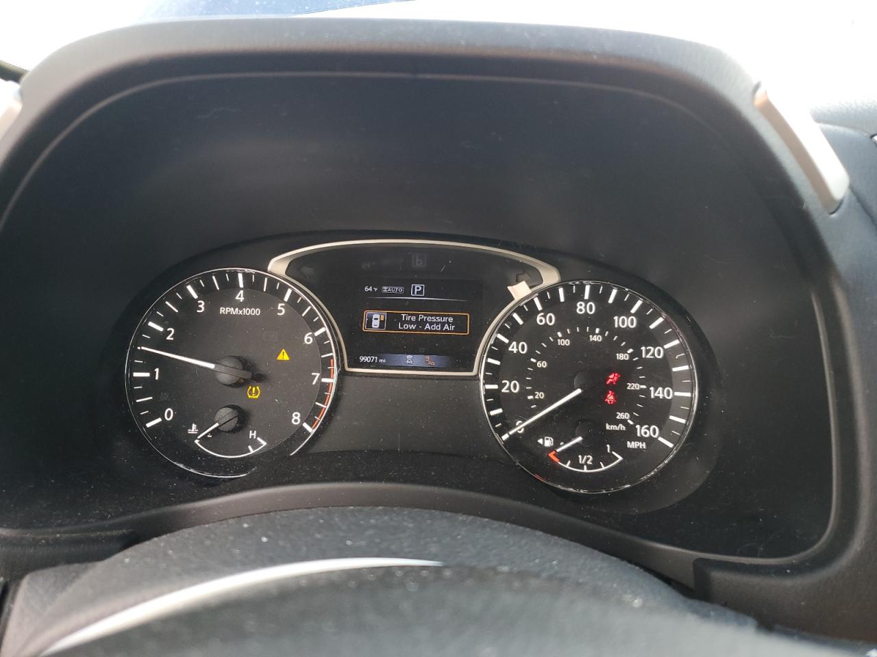 Nissan Pathfinder S Image 13