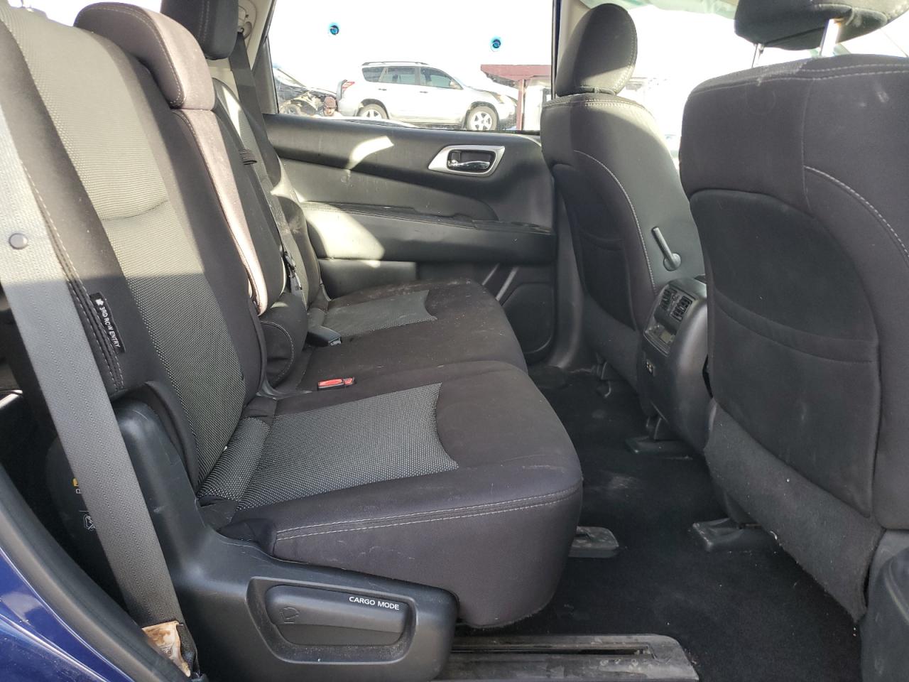 Nissan Pathfinder S Image 4