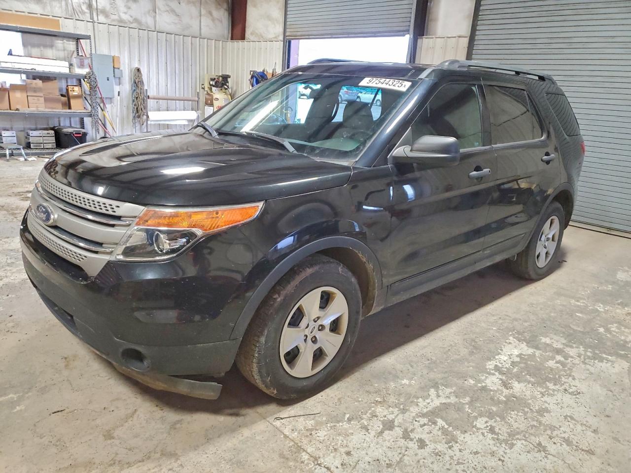 Ford Explorer Image 1