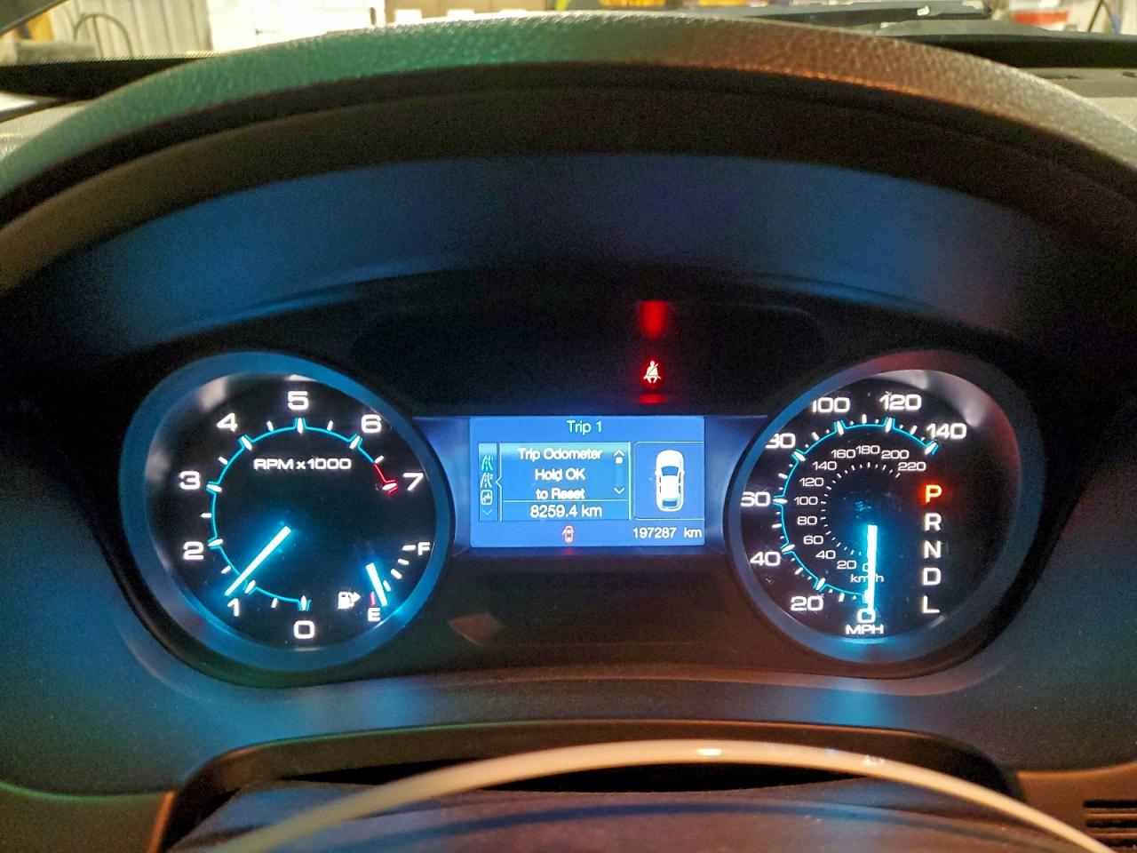 Ford Explorer Image 8