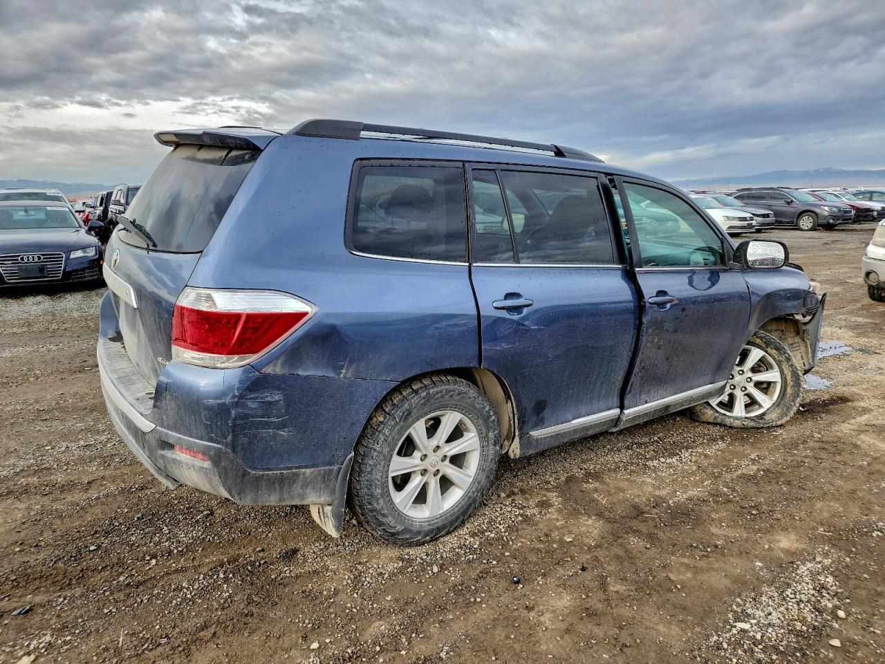 Toyota Highlander Base Image 8