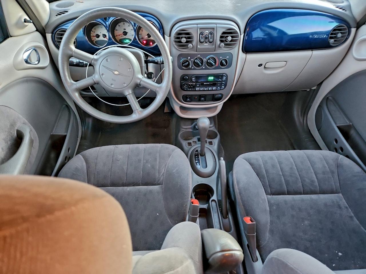 Chrysler PT Cruiser Image 7