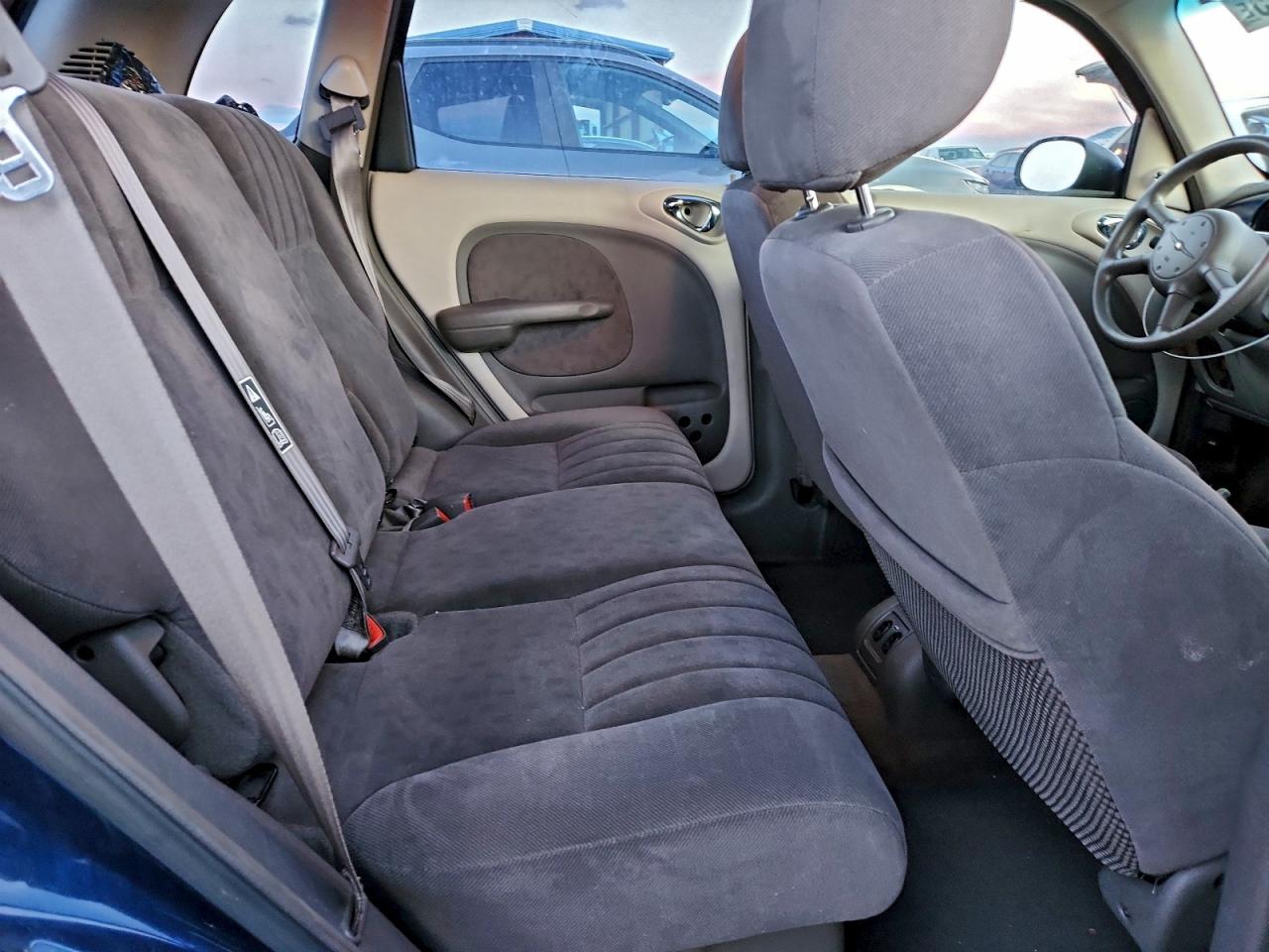 Chrysler PT Cruiser Image 6