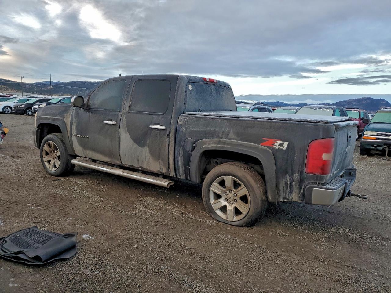 Chevrolet Silverado K1500 Image 9