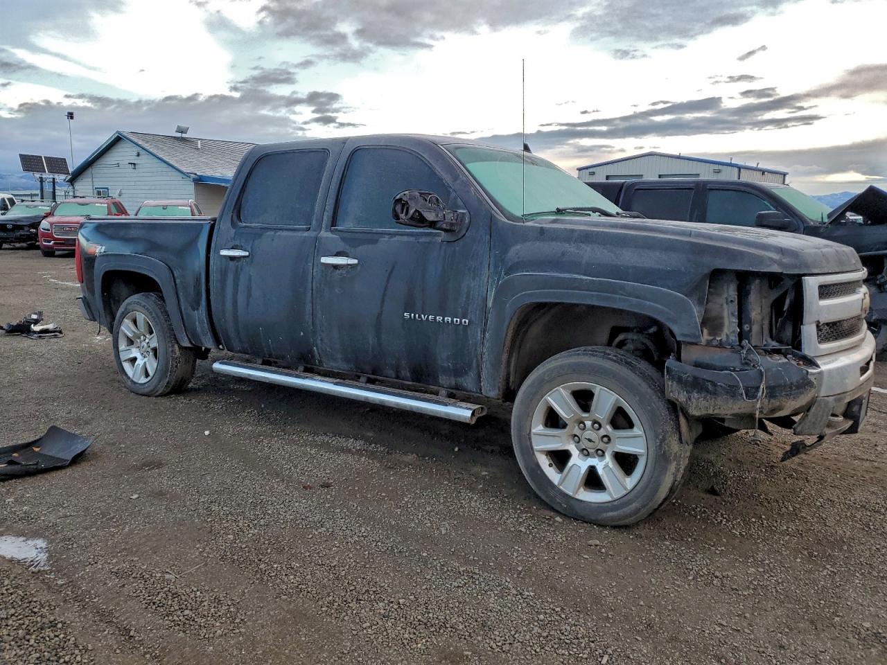 Chevrolet Silverado K1500 Image 4