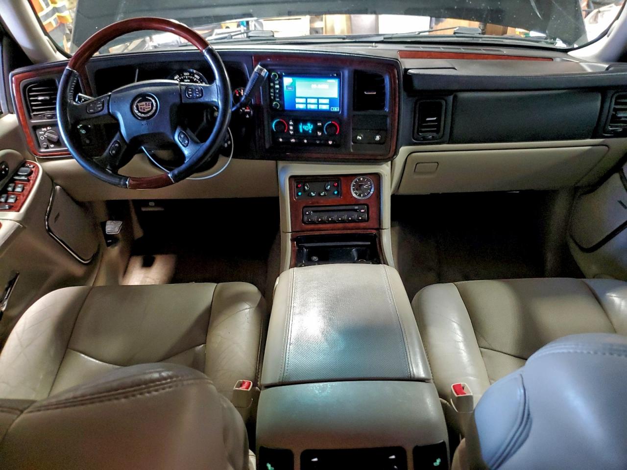 Cadillac Escalade Esv Image 10