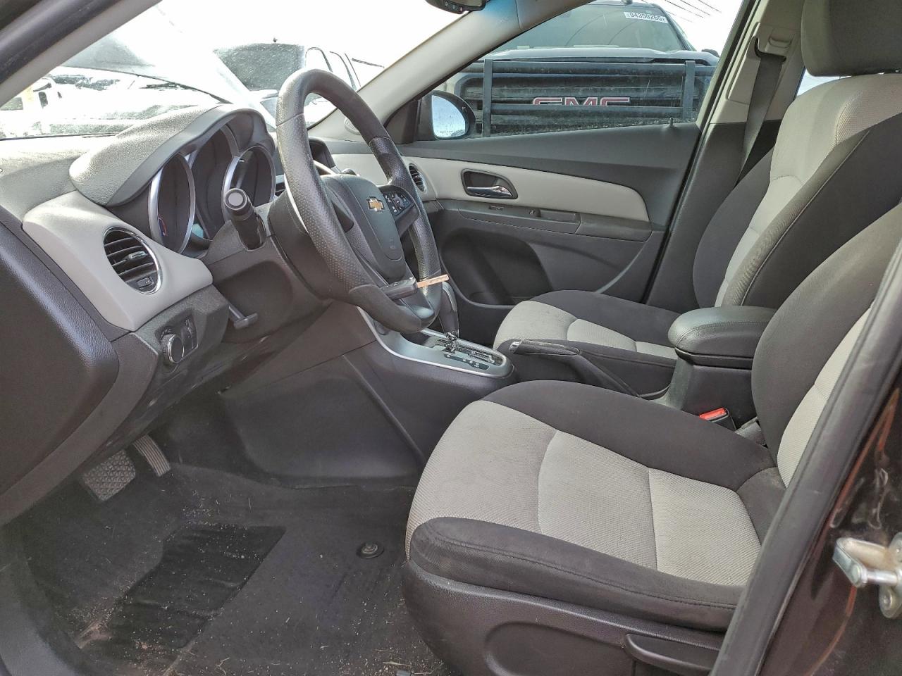 Chevrolet Cruze Ls Image 6