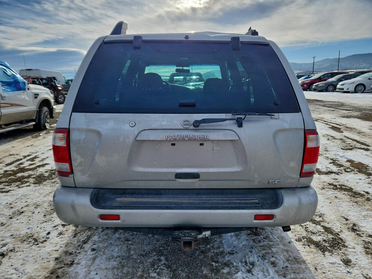 Nissan Pathfinder Le Image 2